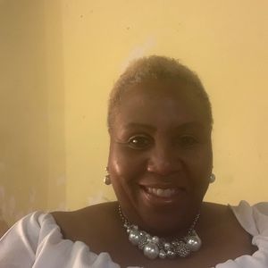 Meet your Posher, Debra